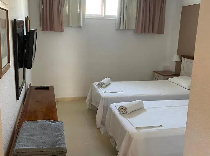 Costa Adeje, Puerto Colonn *